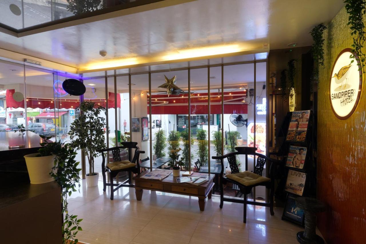 Single Sharing Room And Short Hours Stay At Sandpiper Hotel Singapur Exteriér fotografie