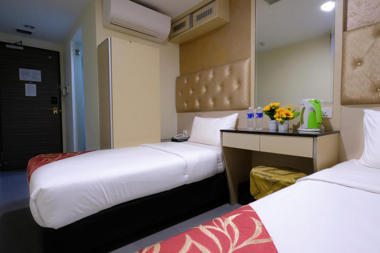 Single Sharing Room And Short Hours Stay At Sandpiper Hotel Singapur Exteriér fotografie